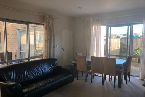 Photo of property in 2 Coolaghy Drive, Flat Bush, Auckland, 2019