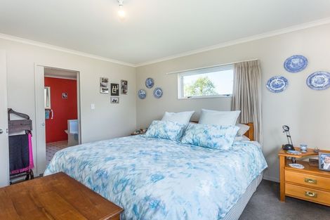 Photo of property in 2 Sam Meads Way, Greytown, 5712