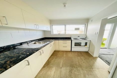 Photo of property in 1 Bendale Place, Papatoetoe, Auckland, 2025