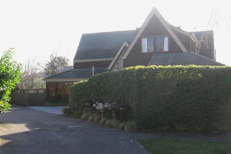Photo of property in 32 Montgomery Terrace, Hokowhitu, Palmerston North, 4410