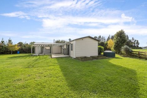 Photo of property in 554 Mountain Road, Lepperton, New Plymouth, 4373