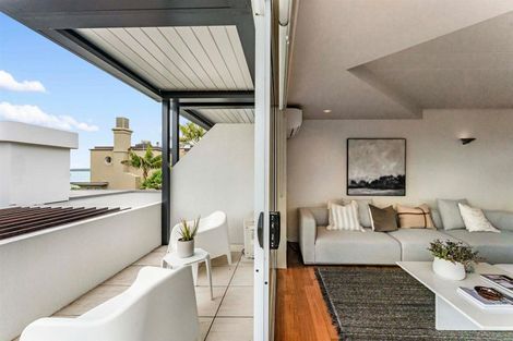 Photo of property in 8a /2 Audrey Road, Takapuna, Auckland, 0620