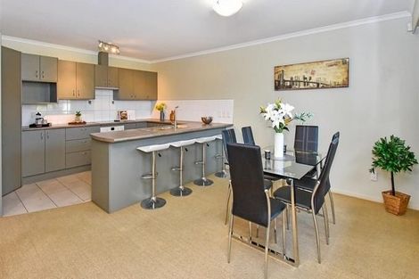 Photo of property in 8 Lime Crescent, Papakura, 2110