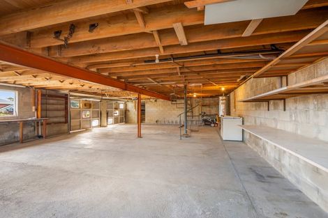 Photo of property in 100 Perth Street, Holmes Hill, Oamaru, 9401