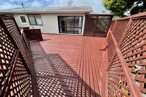 Photo of property in 8 Coletta Lane, Te Atatu South, Auckland, 0610