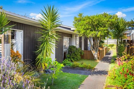 Photo of property in 109a/4 Te Atatu Road, Te Atatu South, Auckland, 0610