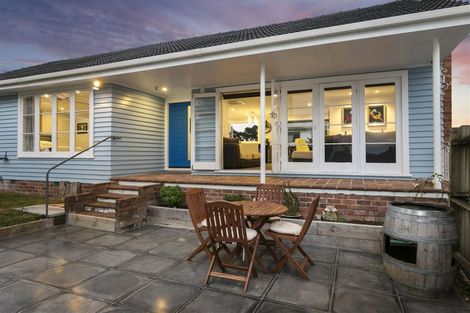 Photo of property in 1/84 Birkenhead Avenue, Birkenhead, Auckland, 0626