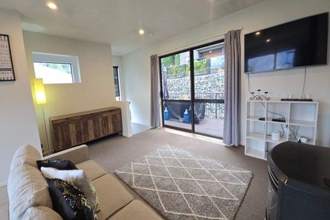 Photo of property in Arno Apartment, 11/8 Mckerrow Place, Sunshine Bay, Queenstown, 9300