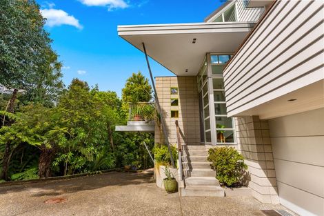 Photo of property in 12b Parr Terrace, Castor Bay, Auckland, 0620