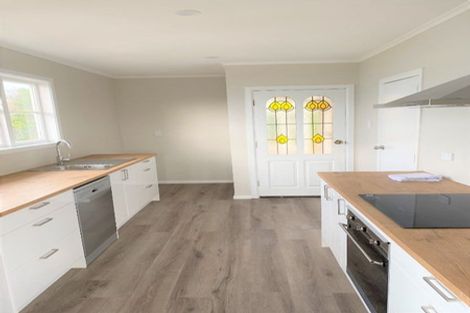 Photo of property in 94 Nicholson Road, Khandallah, Wellington, 6035