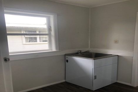 Photo of property in 33 Friedlanders Road, Manurewa, Auckland, 2102