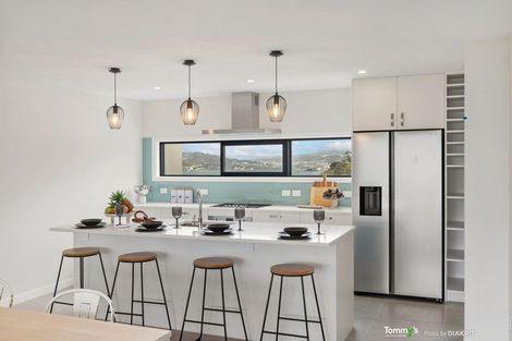 Photo of property in 15 Nanda Way, Khandallah, 6035