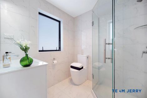 Photo of property in 76 Donegal Park Drive, Flat Bush, Auckland, 2019