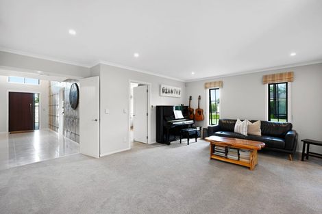 Photo of property in 27 Nielsen Gardens, Rototuna, Hamilton, 3210