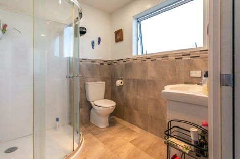 Photo of property in 104 Kiwi Road, Whangamata, 3620