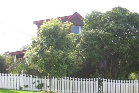 Photo of property in 1/11 Taipari Road, Te Atatu Peninsula, Auckland, 0610