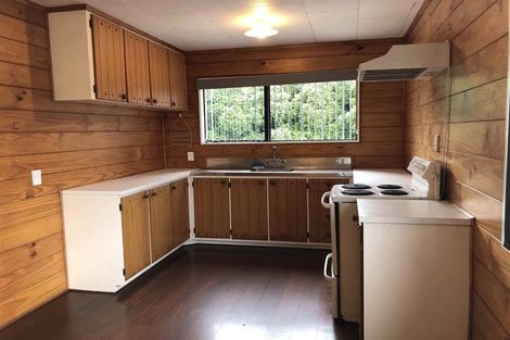Photo of property in 158 View Road, Sunnyvale, Auckland, 0612