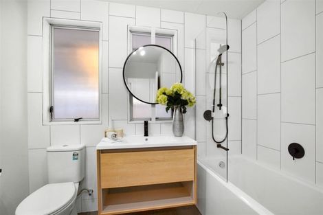 Photo of property in 25a Daytona Road, Henderson, Auckland, 0610