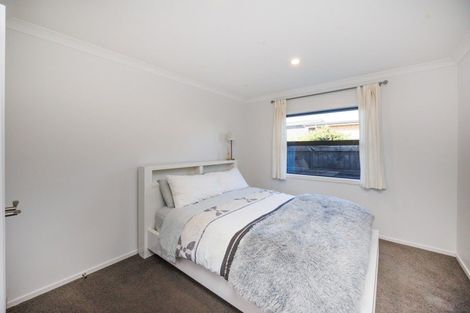 Photo of property in 51 Chestnut Close, Kelvin Grove, Palmerston North, 4414
