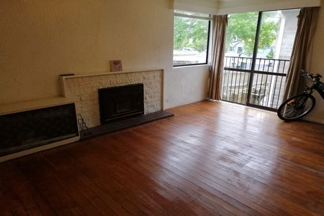 Photo of property in 9 Humphrey Kemp Avenue, Henderson, Auckland, 0612