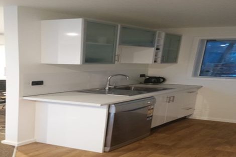 Photo of property in 104b Glanmire Road, Newlands, Wellington, 6037