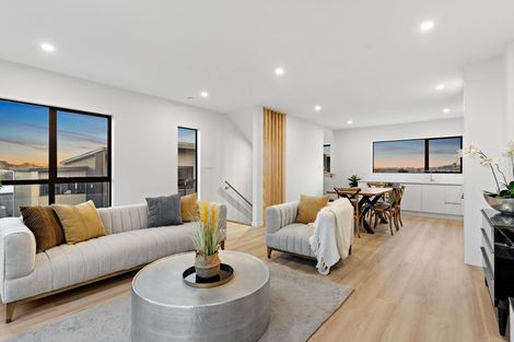 Photo of property in 24 Milenio Crescent, Windsor Park, Auckland, 0632