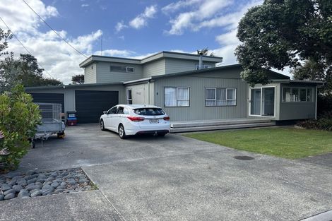 Photo of property in 8 Finch Street, One Tree Point, 0118