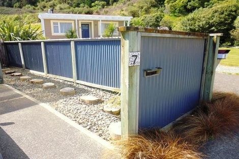 Photo of property in 7 Poneke Drive, Waikanae, 5036