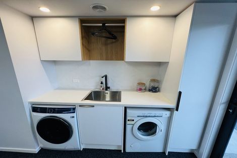 Photo of property in 42b Moeraki Road, Maoribank, Upper Hutt, 5018