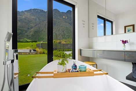 Photo of property in 44 Mckellar Drive, Jacks Point, Queenstown, 9371