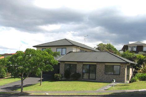 Photo of property in 3 Lagoon Way, West Harbour, Auckland, 0618