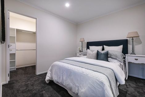 Photo of property in 5 Franheim Crescent, Orewa, 0931