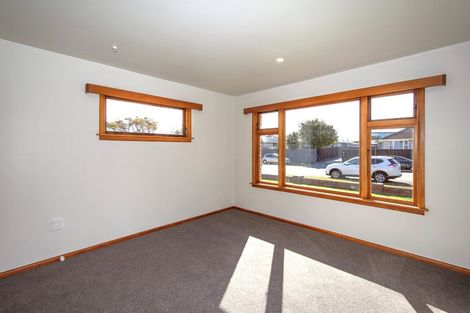Photo of property in 106 Bickerton Street, Wainoni, Christchurch, 8061