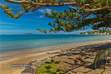 Photo of property in 1 Phillipa Place, Browns Bay, Auckland, 0630