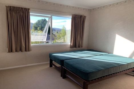 Photo of property in 11 Ridd Crescent, Karori, Wellington, 6012