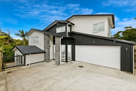 Photo of property in 28 Shah Place, Glen Eden, Auckland, 0602