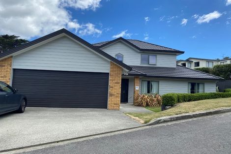 Photo of property in 28 Saunders Close, Whitby, Porirua, 5024