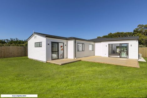 Photo of property in 47 Mcindoe Road, Kumeu, 0810