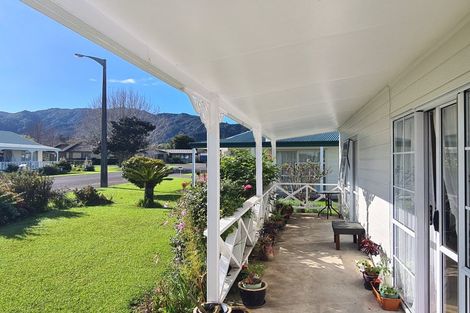 Photo of property in 4 Courthouse Lane, Coromandel, 3506