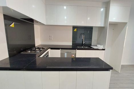 Photo of property in 130 Solar Road, Glen Eden, Auckland, 0602