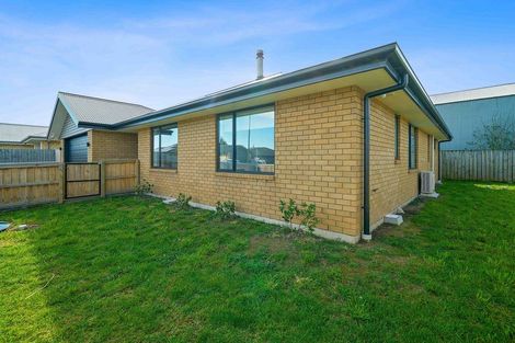 Photo of property in 19 Cressy Place, Darfield, 7510