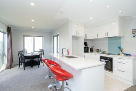 Photo of property in 13u3 Crosher Place, Silverdale, Hamilton, 3216