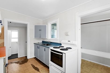Photo of property in 41 Gloag Street, Waverley, 4510