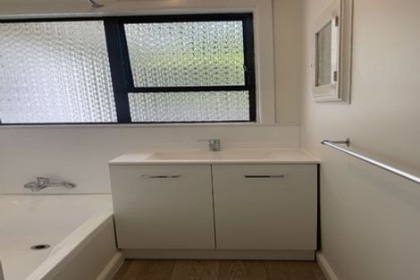 Photo of property in 22 Chester Street, Taradale, Napier, 4112