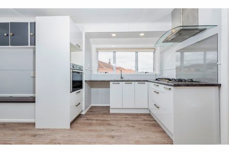 Photo of property in 1/23 Porchester Road, Papakura, 2110