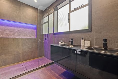 Photo of property in 197 Springs Road, Hornby, Christchurch, 8042