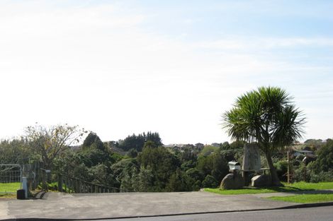 Photo of property in 142e Heta Road, Highlands Park, New Plymouth, 4312