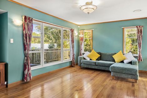 Photo of property in 54 Salford Street, Newlands, Wellington, 6037