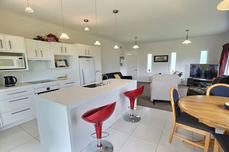 Photo of property in 115 Kent Terrace, Taradale, Napier, 4112