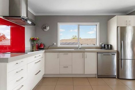 Photo of property in 152 Everglade Drive, Totara Heights, Auckland, 2105